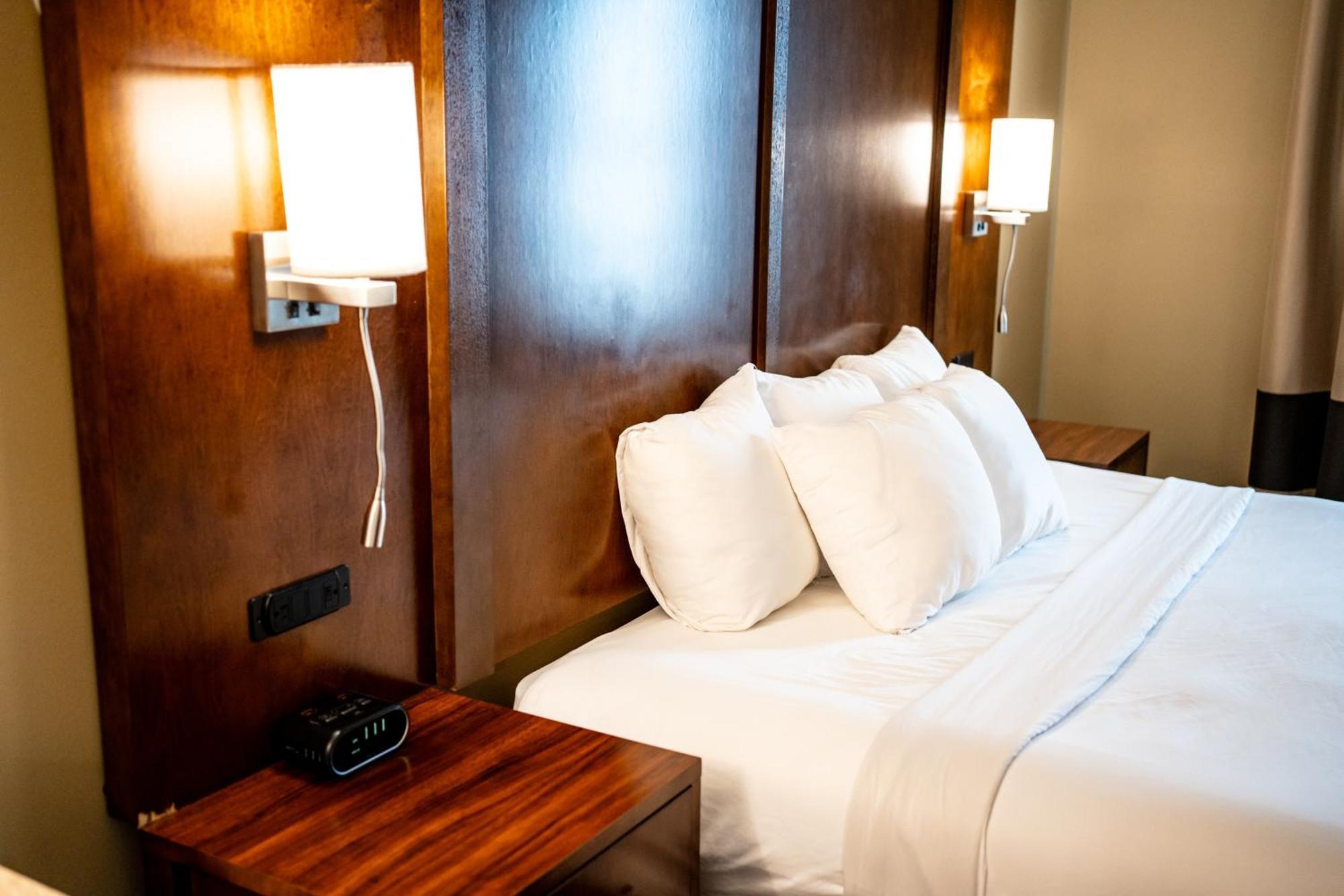 Comfort Suites University Brookings Luaran gambar