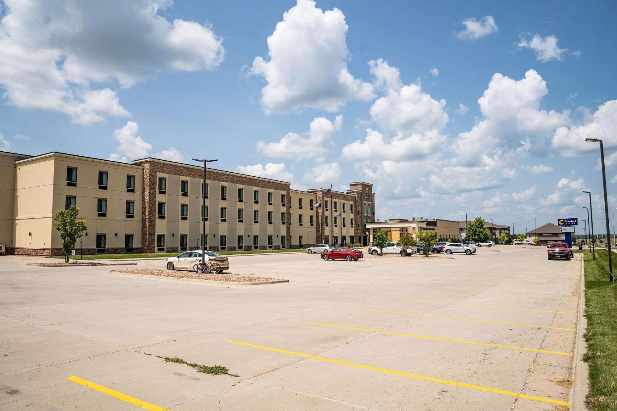 Comfort Suites University Brookings Luaran gambar